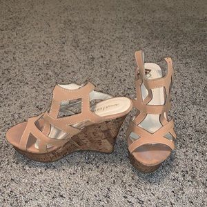 Tan colored heels never worn